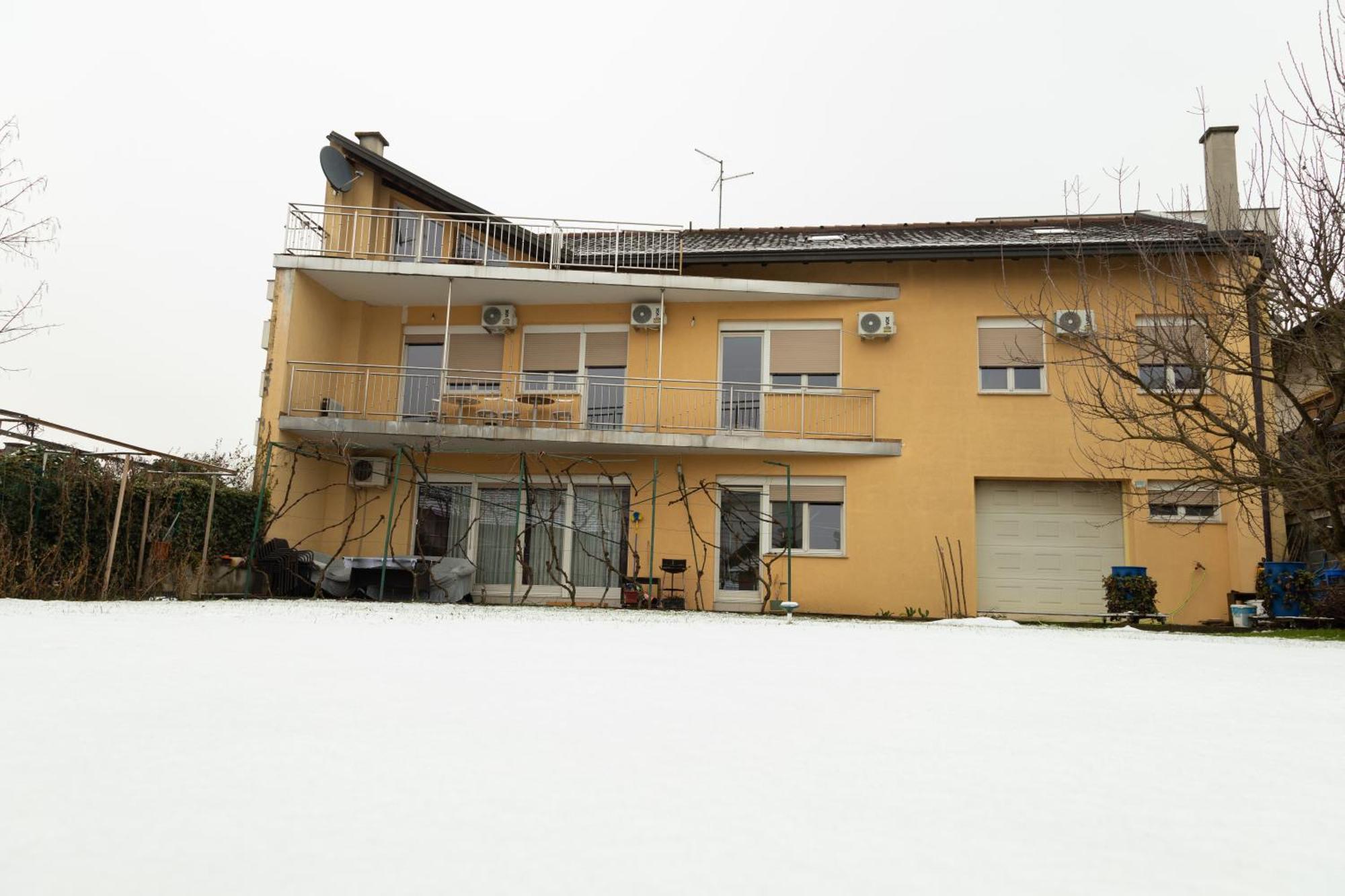 Apartamento Bolek Mansion Banja Luka Exterior foto
