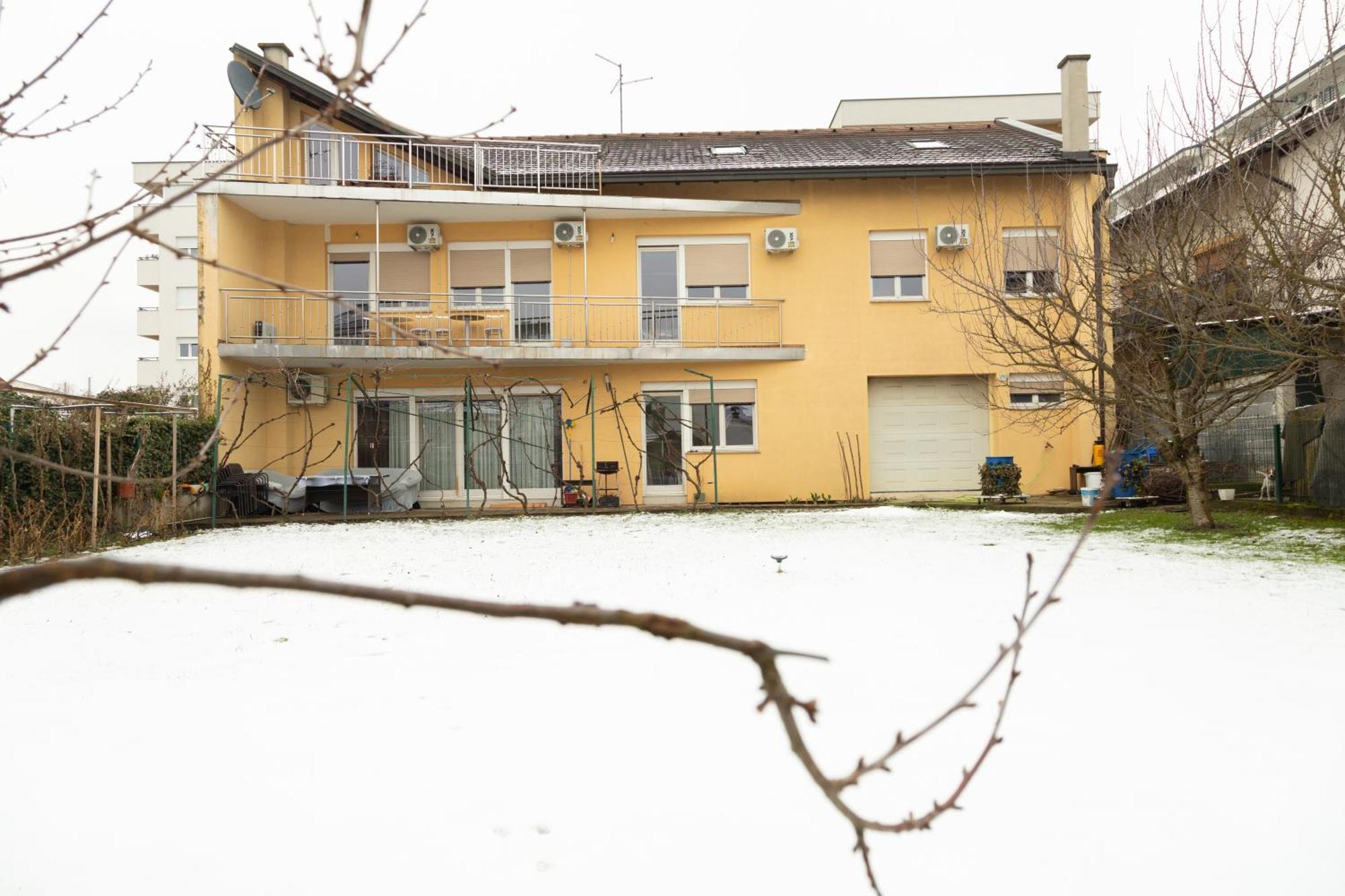 Apartamento Bolek Mansion Banja Luka Exterior foto